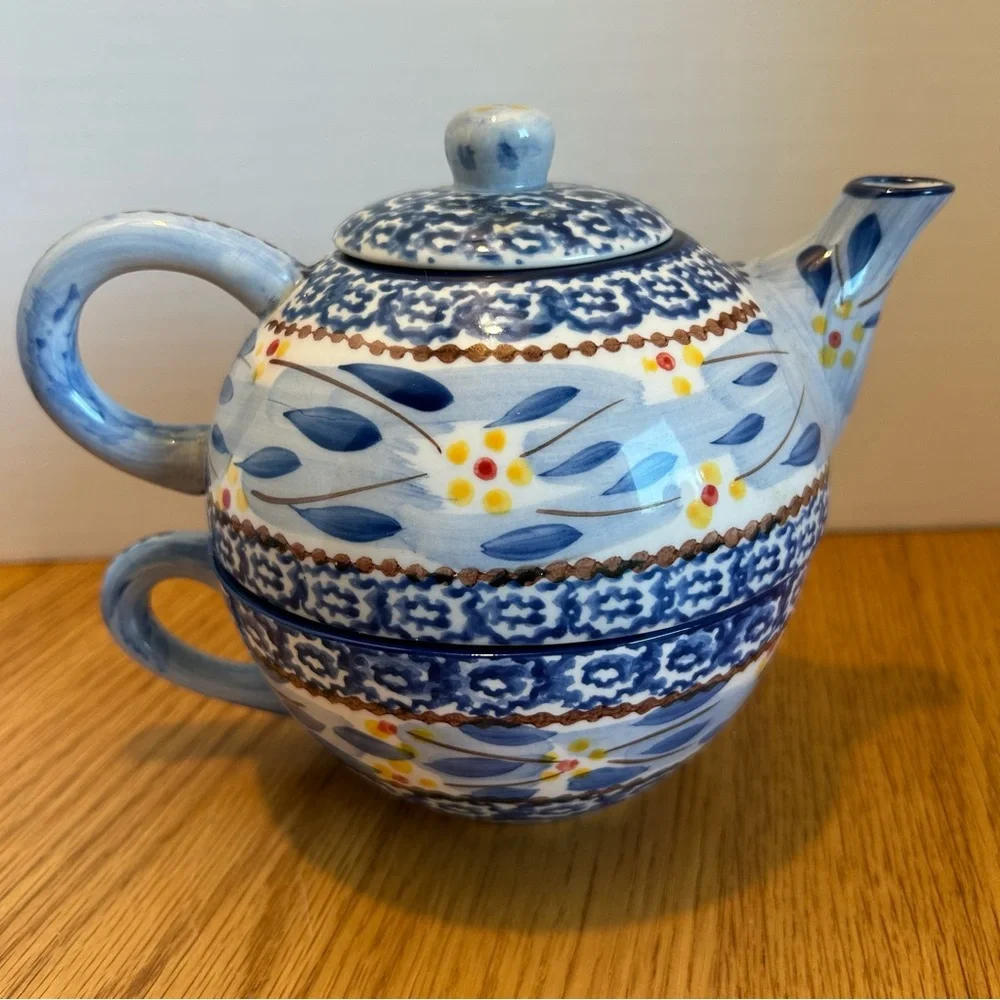 Blue and White Ceramic Teapot‎ with Floral Design